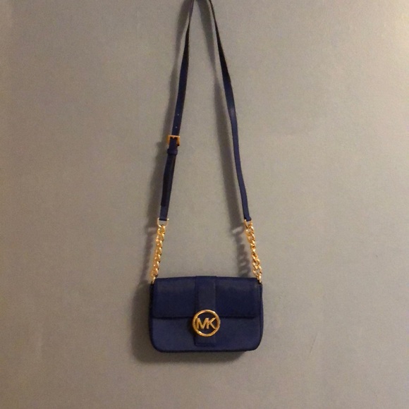Michael Kors Handbags - Michael Kors Crossbody bag